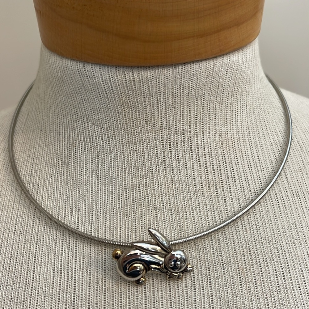 Vintage Round Wire Necklace with Rabbit - Easter Charms - Pendants, Silver-tone - Picture 8 of 13